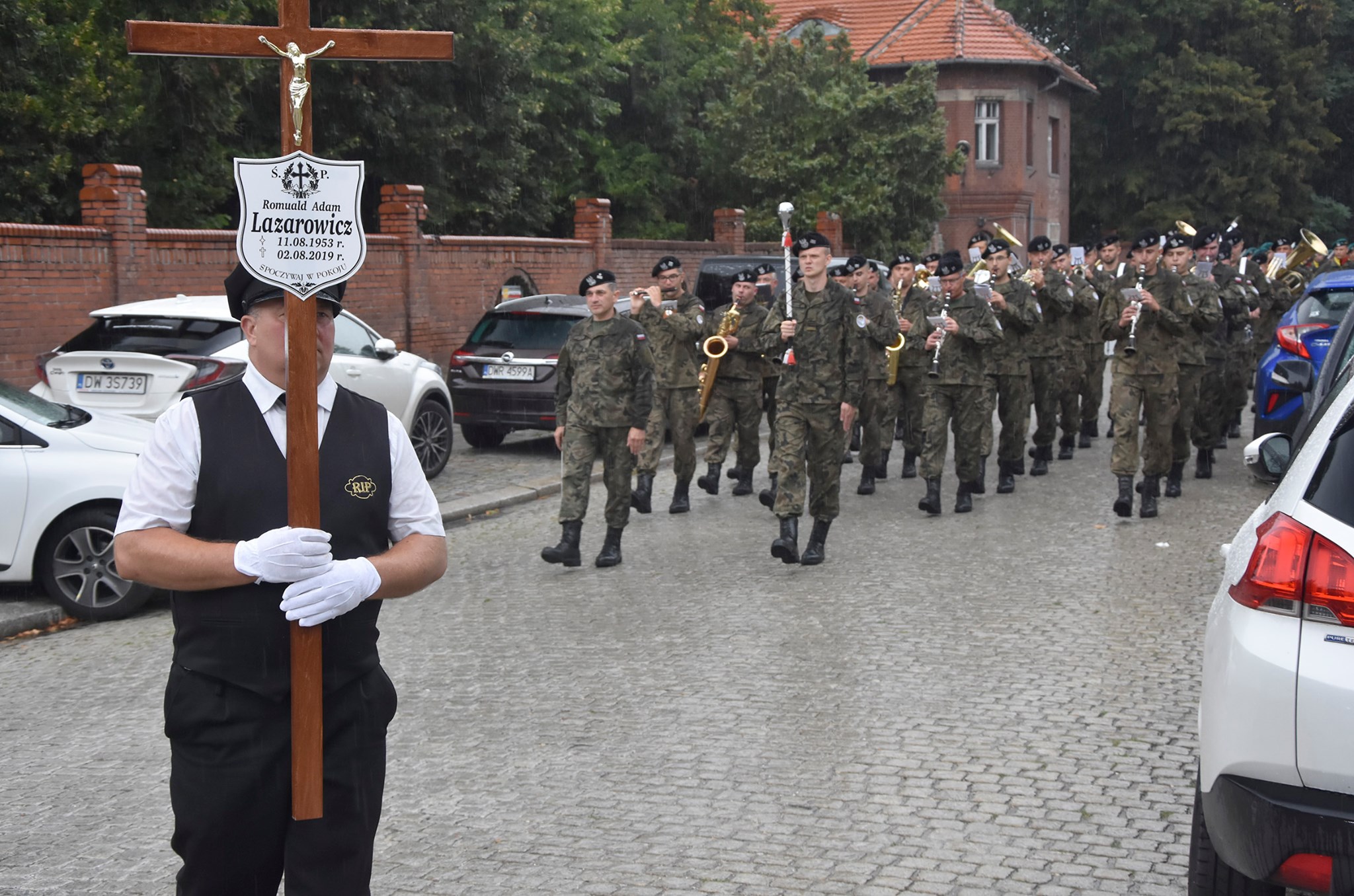 68698527 2375614392529158 3088918407446265856 o